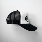 Dévouée Noir white hat