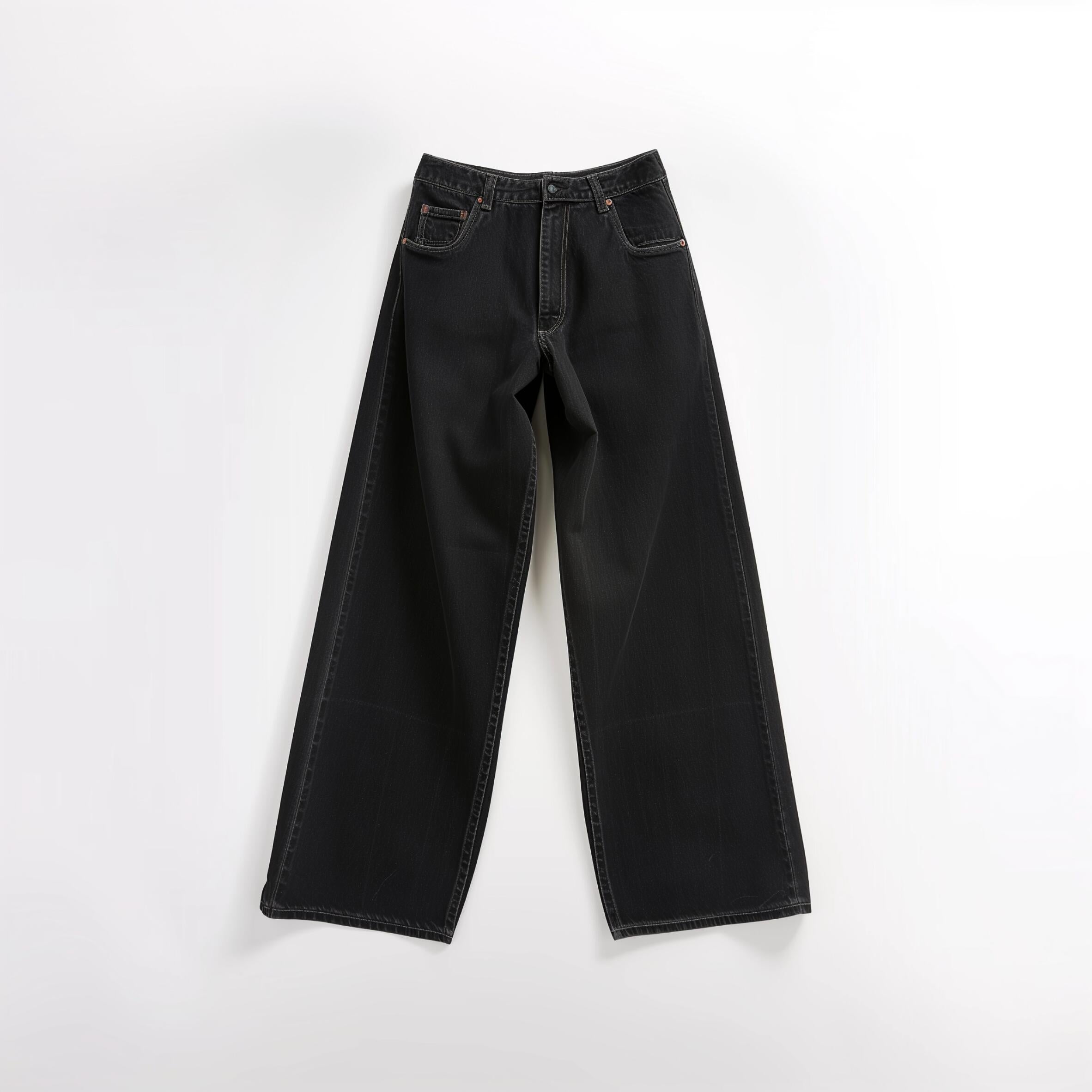 Dévouée Relaxed Black Denim